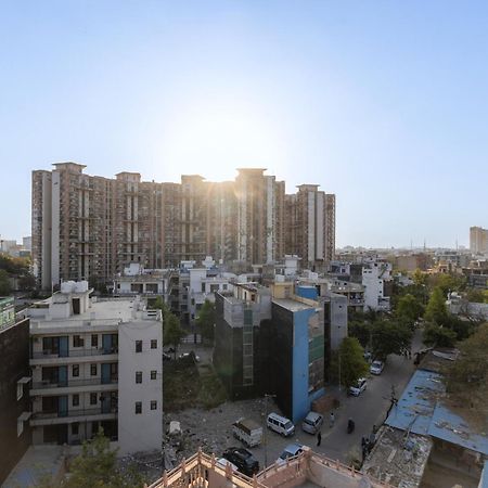 Amaze Stays Noida Sector 70 Exterior foto