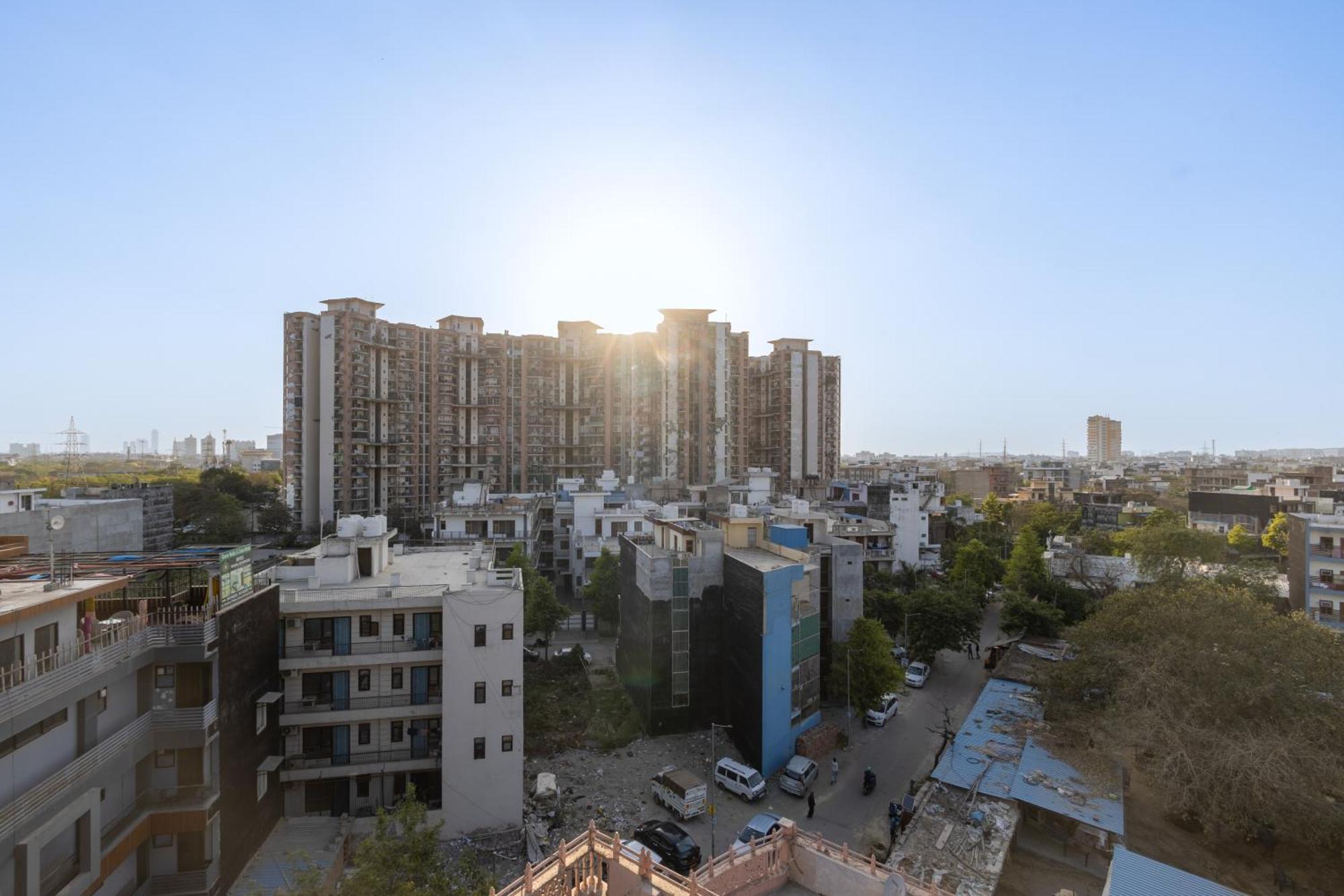 Amaze Stays Noida Sector 70 Exterior foto