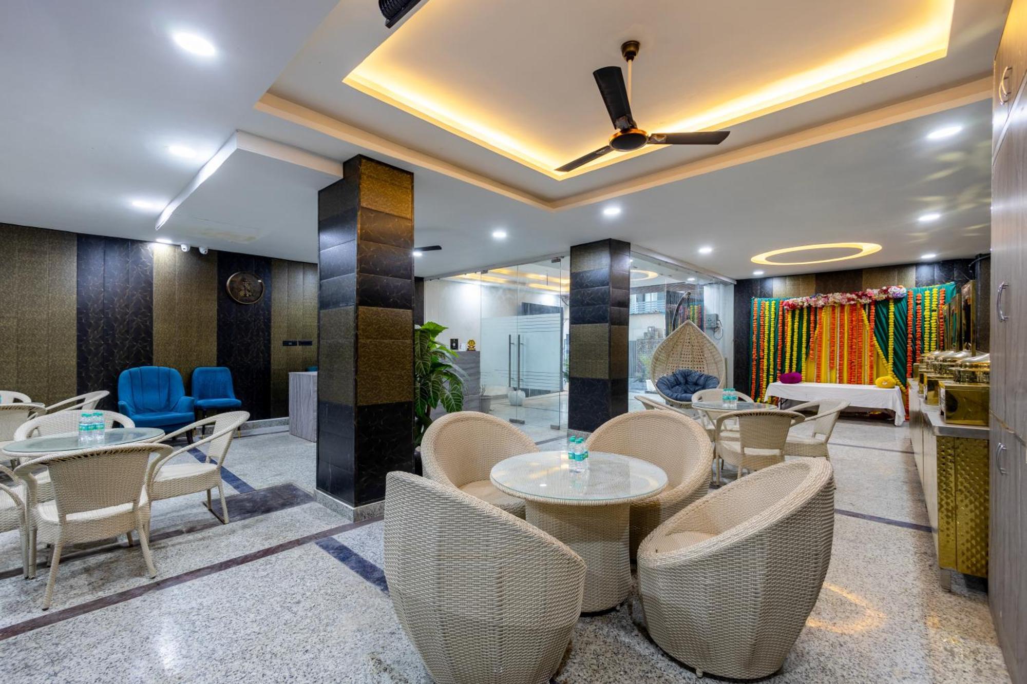 Amaze Stays Noida Sector 70 Exterior foto