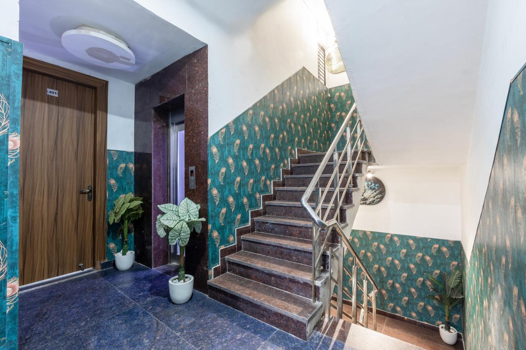 Amaze Stays Noida Sector 70 Exterior foto