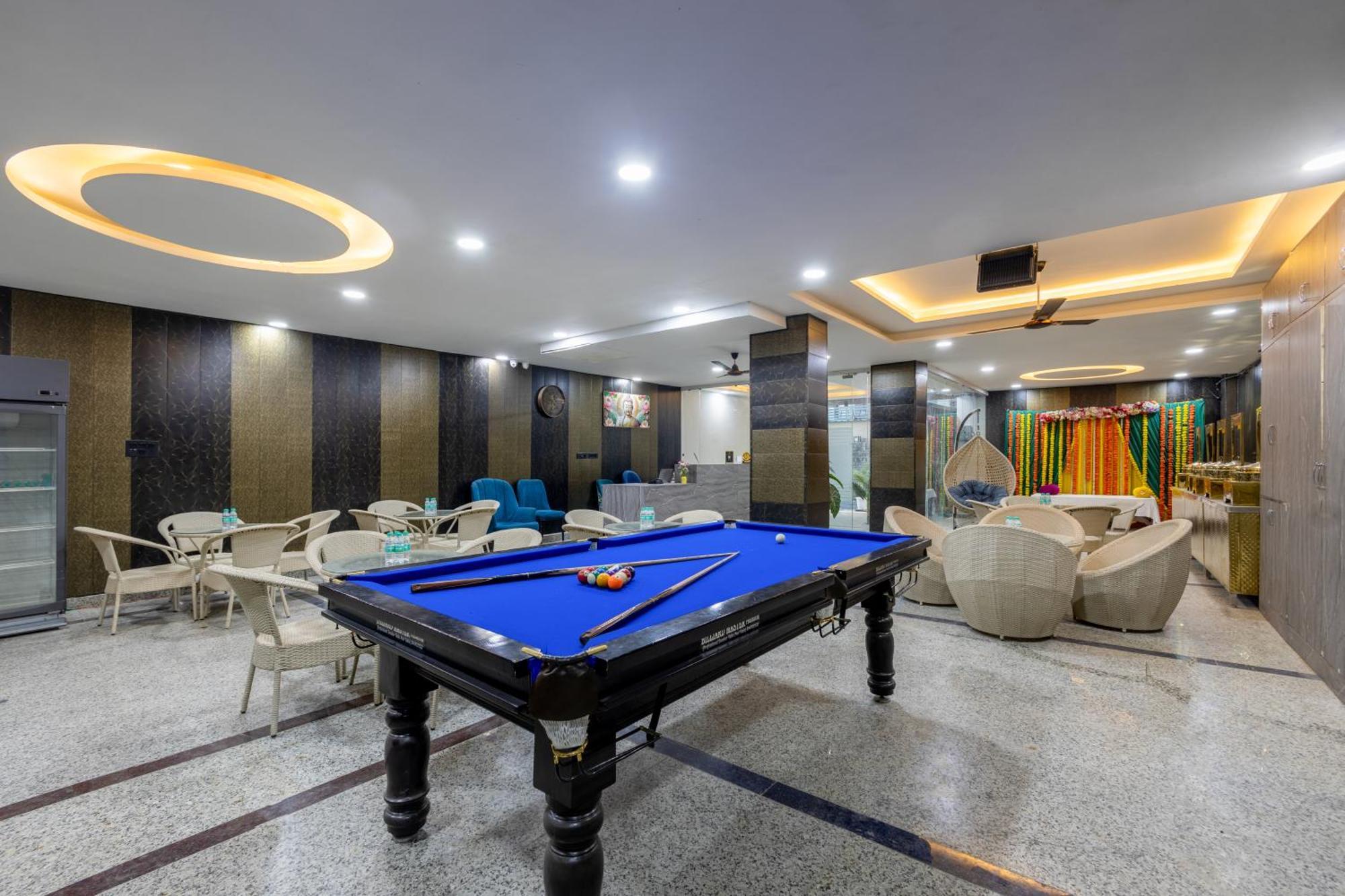 Amaze Stays Noida Sector 70 Exterior foto